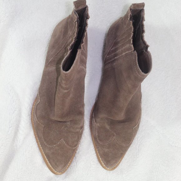 Hobbs Fashion Shoes Size 8 Western-Style Brown Suede Ankle Boots - Picture 3 of 6